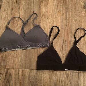 Calvin Klein 2 pieces bralettes